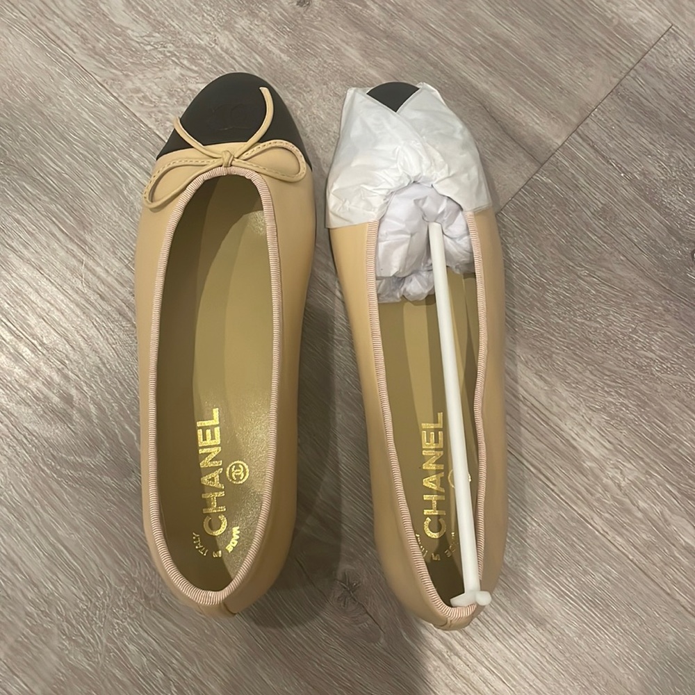 Two tones ballet flats. Size 38